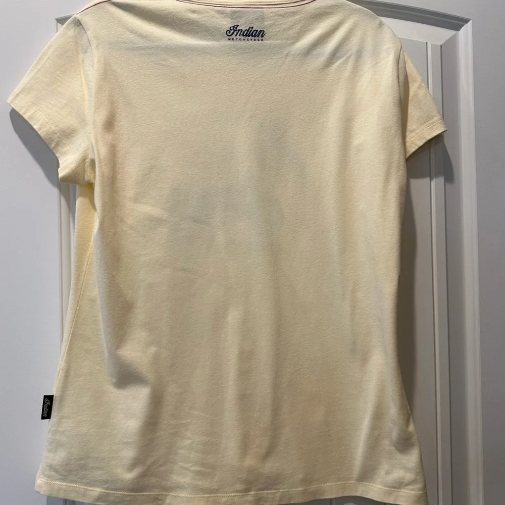 INDIAN BRAND MOTORCYCLE WOMEN’S SCOUT GRAPHIC TEE.SIZE XL (FITS LIKE A LARGE) - Picture 6 of 6